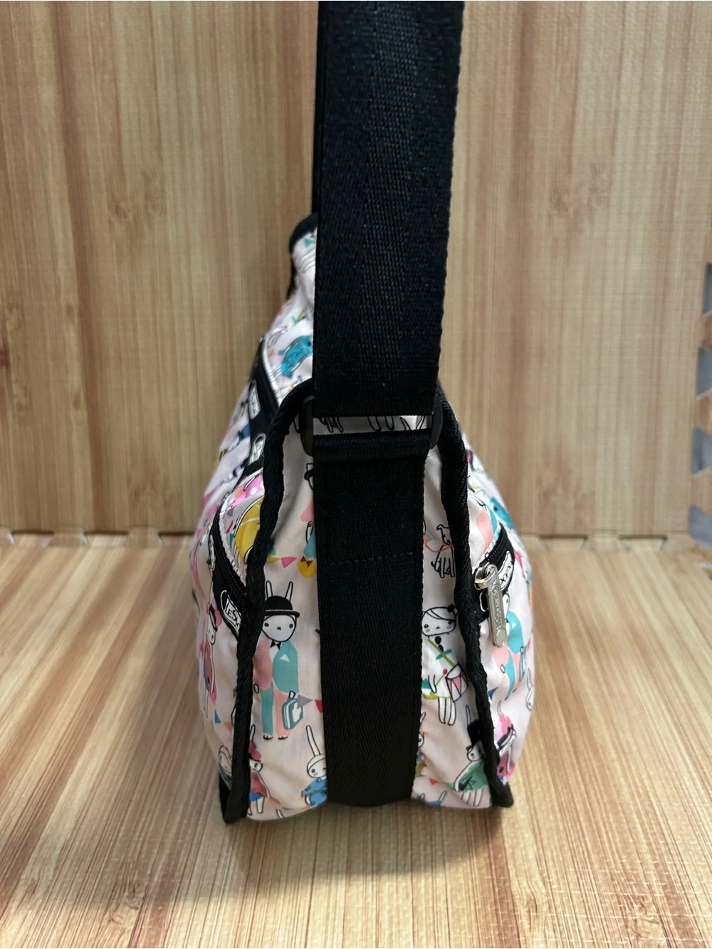 LeSportsac Fifi Lapin Vaudeville Crossbody Hobo Bag [Rare]
